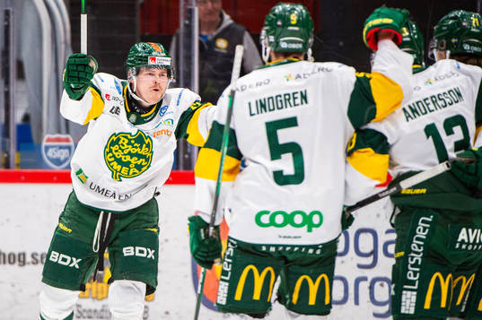 Björklövens Malte Sjögren jublar