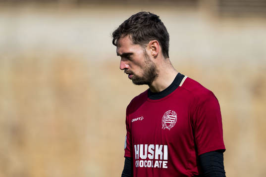 Hammarbys målvakt Davor Blazevic deppar