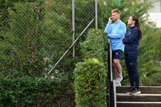 Malmö FFs Anders Christiansen Malmö FFs läkare Amanda