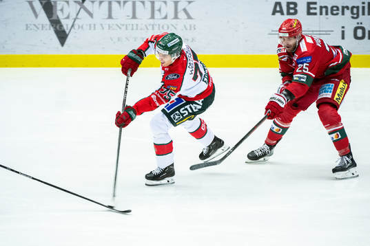 Frölundas David Edstrom och MoDos Sam Vigneault