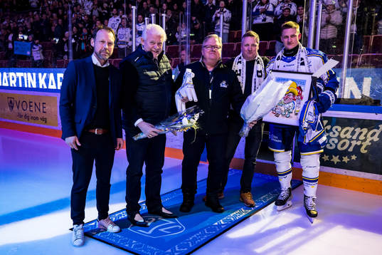 Leksands Martin Karlsson hyllas för 600 matcher innan