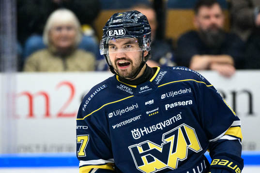 HV71s Oliwer Kaski