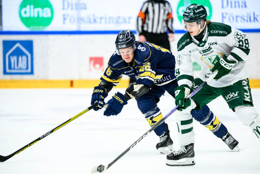HV71s Tommi Tikka och Färjestads Lucas Forsell