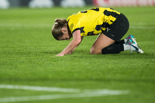 Anna Anvegård of Häcken in pain