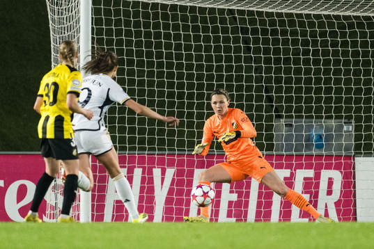 Goalkeeper Jennifer Falk of Häcken