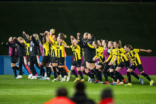 Players of Häcken celebrate