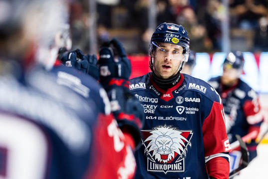 Linköpings Patrick Russell jublar