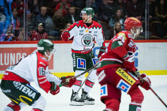 Frölundas Christian Folin reagerar