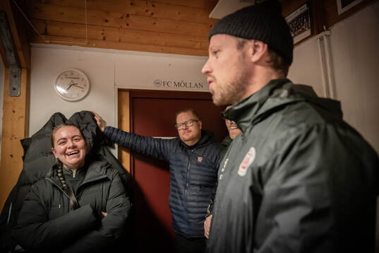 Thea Andersson, ordförande Anders Juhlin och sportchef