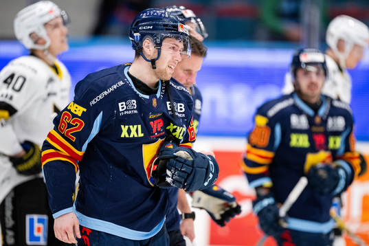 Djurgårdens Wiktor Nilsson har ont