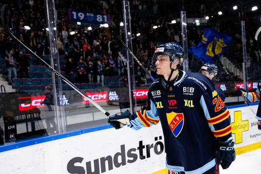 Djurgårdens John Dahlström jublar