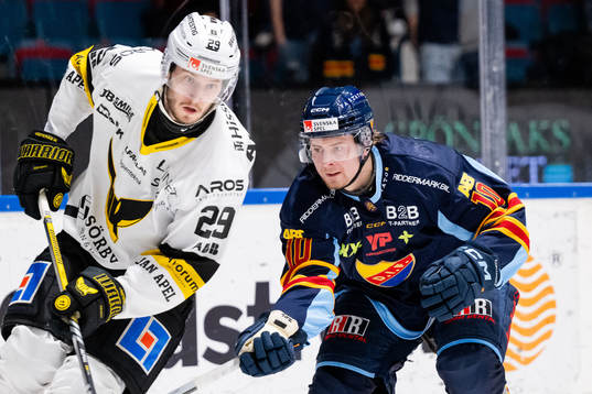 Västerås Eric Engstrand och Djurgårdens Jakob Ragnarsson