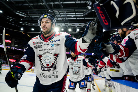 Linköpings Ty Rattie jublar