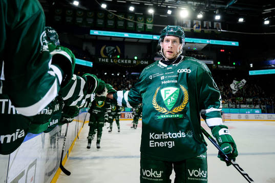 Färjestads Per Åslund jublar