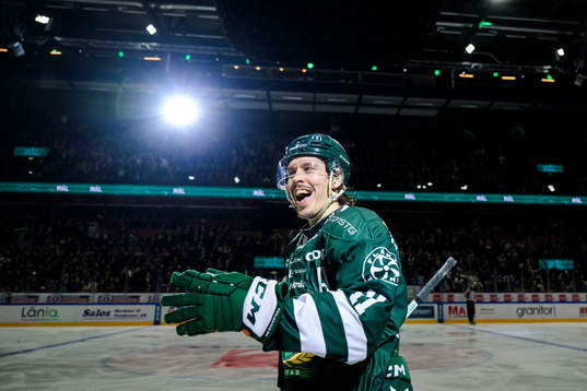 Färjestads Joakim Nygård jublar
