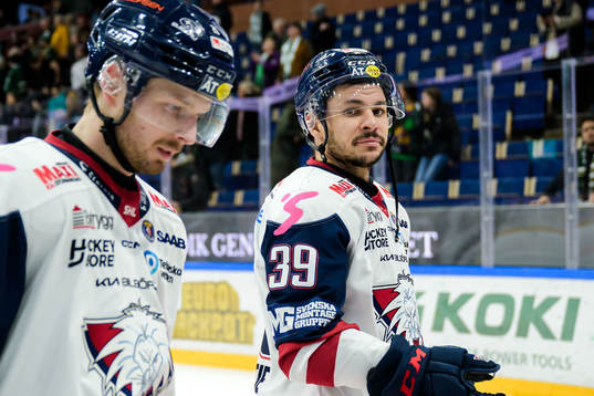 Linköpings Ty Rattie deppar