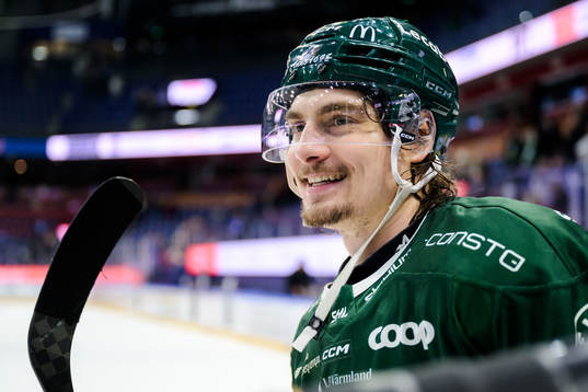 Färjestads David Tomasek jublar