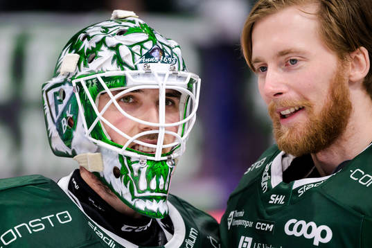 Färjestads målvakt Maxime Lagacé och målvakt Victor