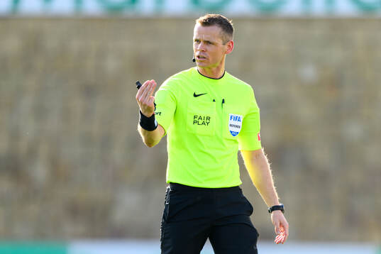 Referee Sigurd Smehus Kringstad