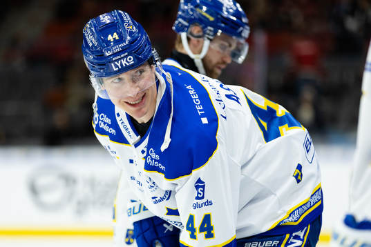 Leksands Carter Ashton på värmningen innan