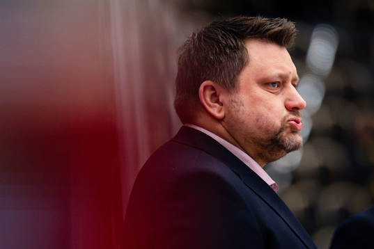 MoDos tränare Mattias Karlin