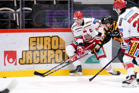 MoDos David Rundblad och Skellefteås Rickard Hugg