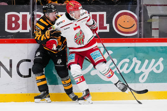 Skellefteås Jonathan Pudas och MoDos Oscar Pettersson