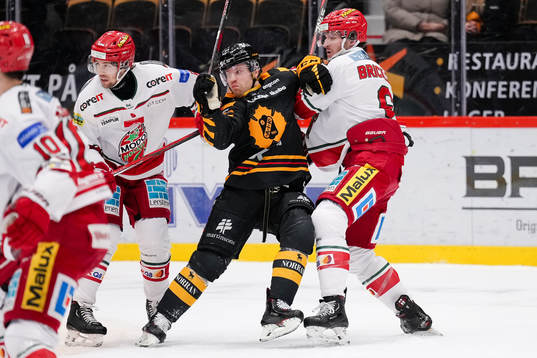 Skellefteås Oscar Lindberg och MoDos Daniel Brickley