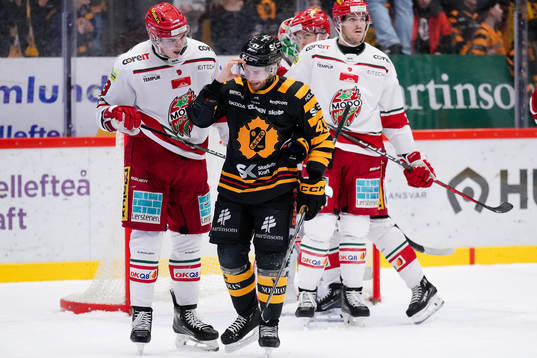 MoDos Kristians Rubins och Skellefteås Filip Sandberg