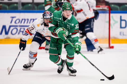 Rögles Adam Engström och Växjös Tobias Rieder