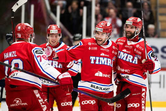 Timrås Magnus Pääjärvi och Per Svensson jublar