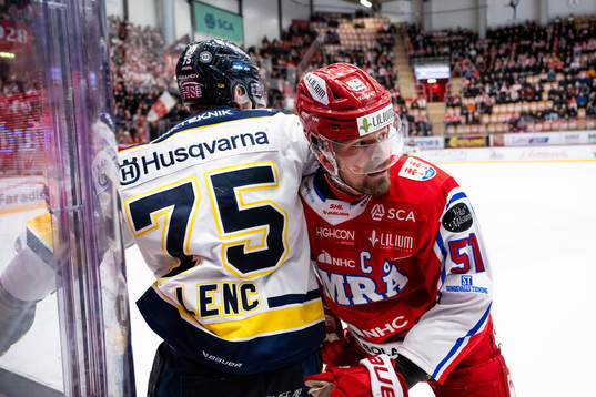 HV71s Radan Lenc och Timrås Anton Lander
