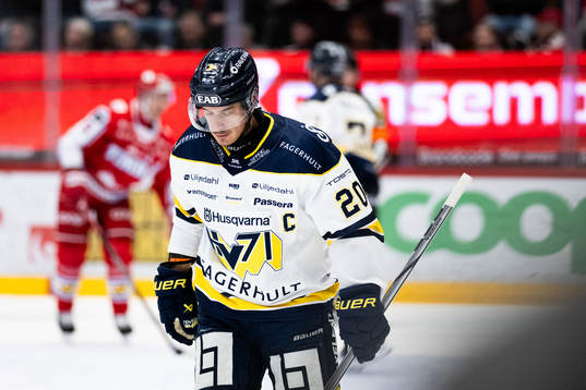 HV71s André Petersson deppar