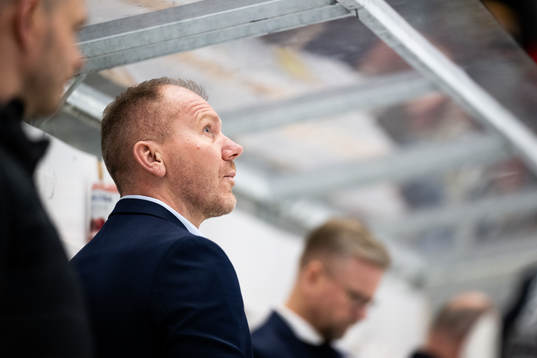HV71s tränare Johan Lindbom