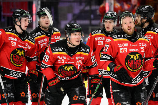 Luleås Erik Gustafsson jublar