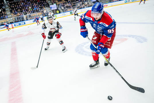 Malmö Redhawks Christoffer Forsberg och Oskarshamns Nick