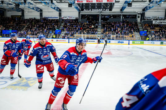 Oskarshamns Viktor Lodin jublar