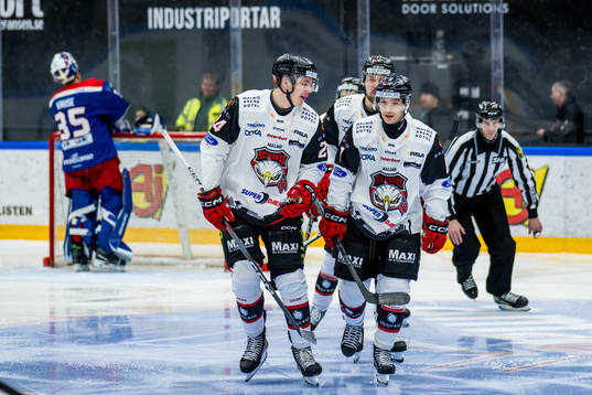 Malmö Redhawks Anton Wahlberg jublar