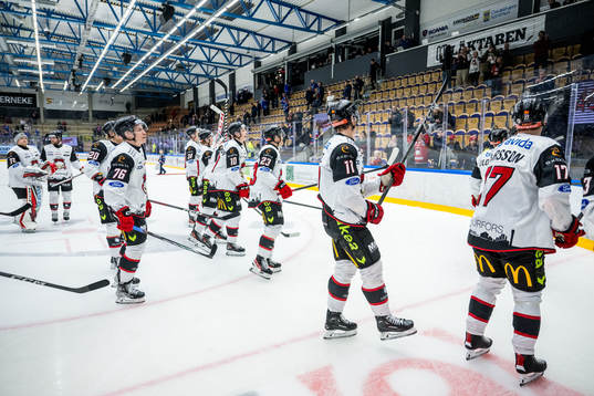 Malmö spelare jublar