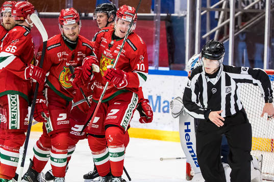 Moras Anthon Eriksson jublar