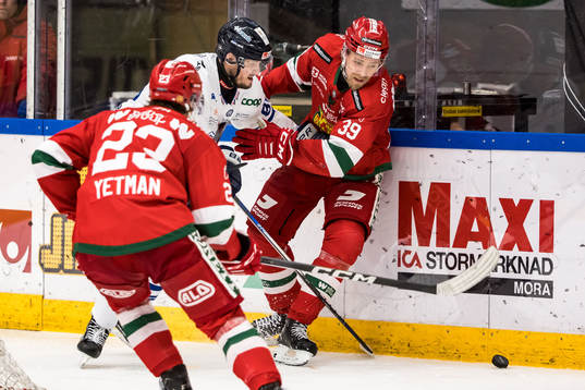 Karlskogas Jesper Kokkonen och Moras Kristoffer Gunnarsson