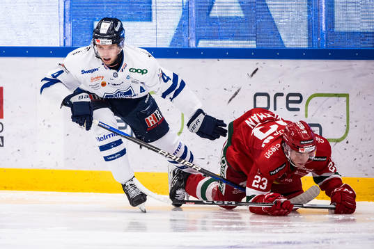 Karlskogas Alexander Leandersson och Moras Chad Yetman
