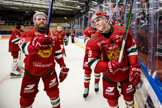 Moras Daniel Ljunggren och Noah Steen jublar