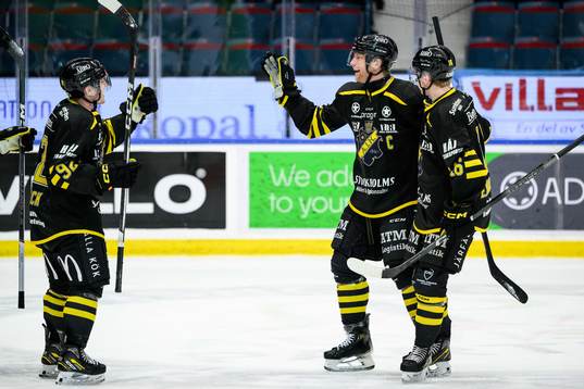 AIKs Richard Gynge jublar