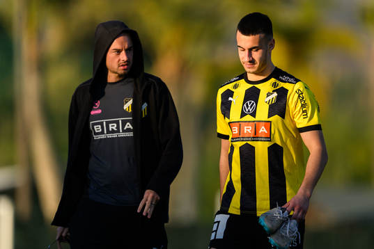 Amor Layouni and Srdjan Hrstic of BK Häcken