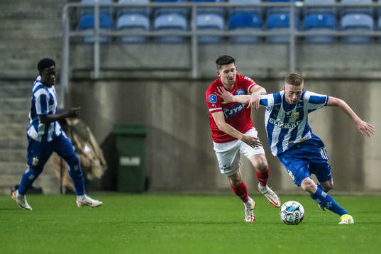 Mark Brink of Silkeborg and Benjamin Brantlind of IFK