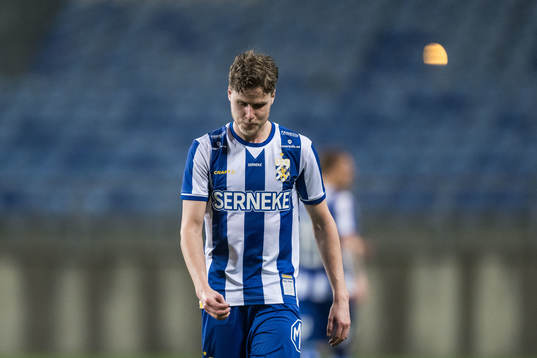Gustaf Norlin of IFK Göteborg looks dejected