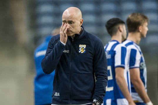 Head coach Jens Berthel Askou of IFK Göteborg looks