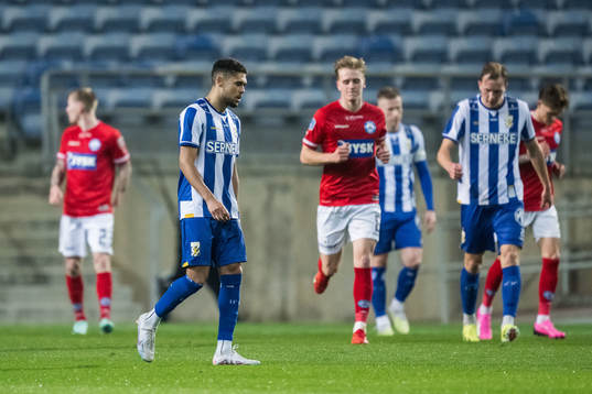 Thomas Santos of IFK Göteborg looks dejected