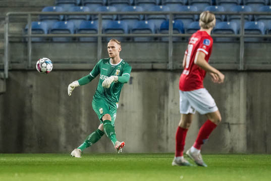 Goalkeeper Pontus Dahlberg of IFK Göteborg